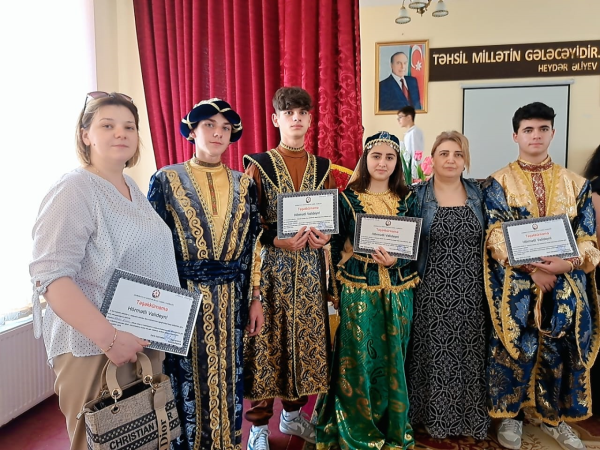 ASAN  GÖRÜNƏN  ÇƏTİN  PEŞƏ.